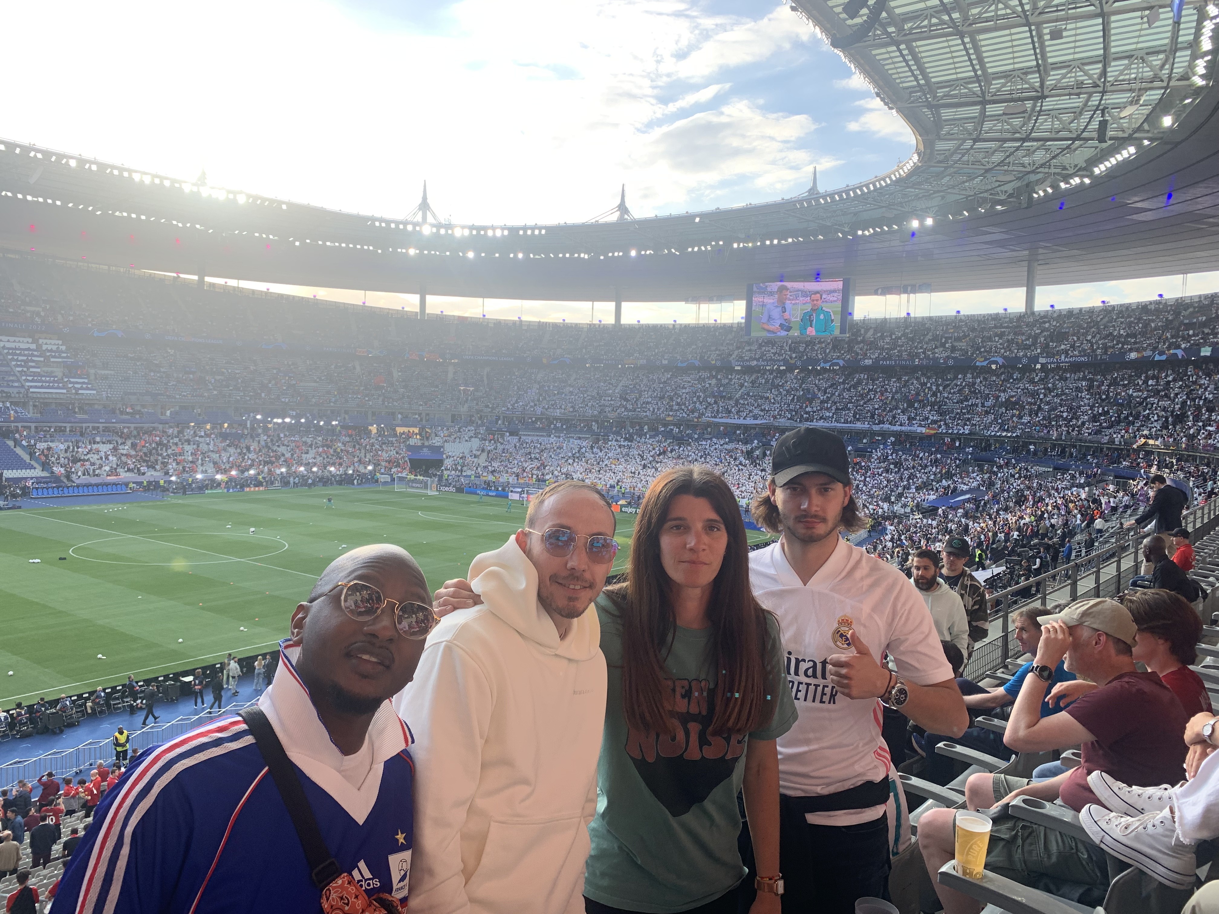 Alex, Raphi, Christelle et Dylan avant le coup d’envoi