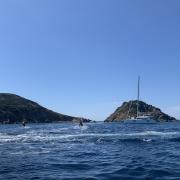 Visite des îles Sanguinaires entre les rochers