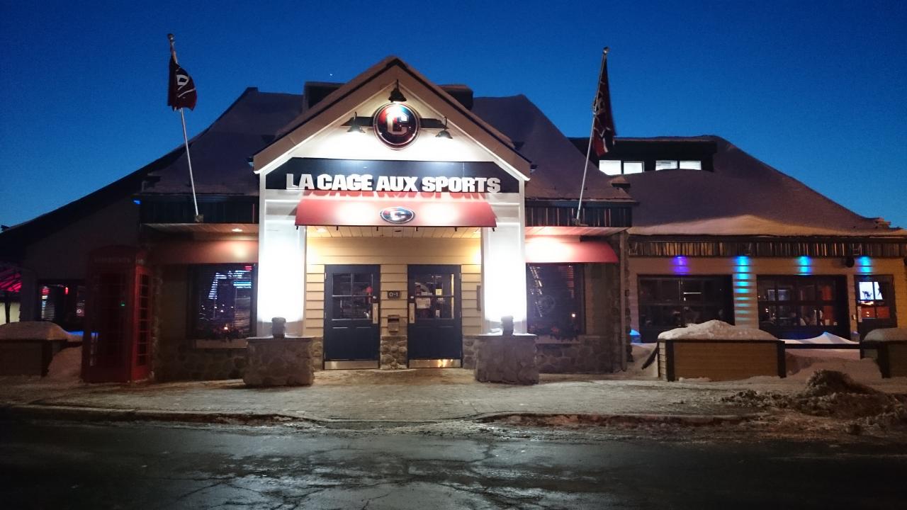 La cage aux sports à Saint Sauveur