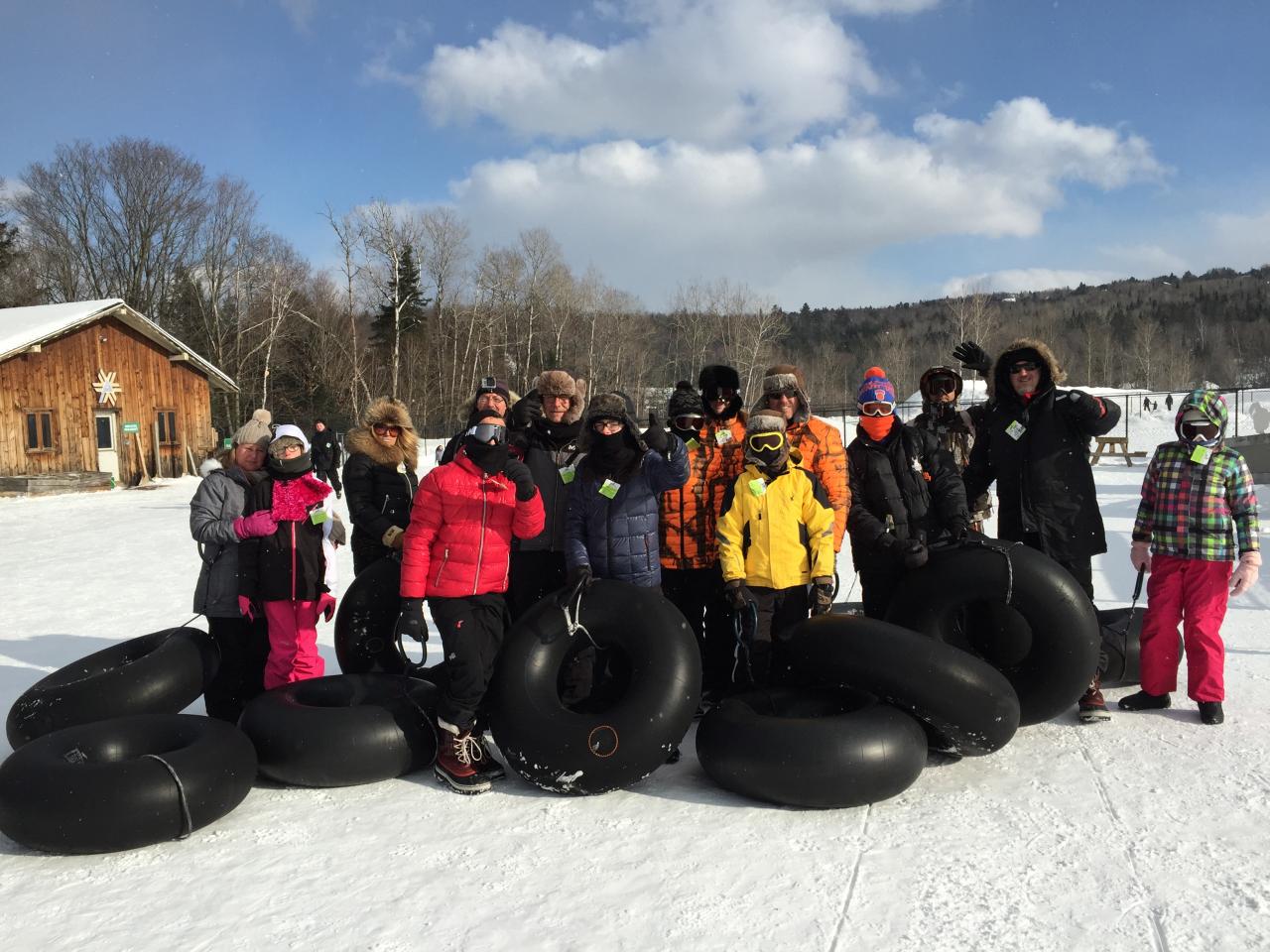 Groupe aux glissades sur tubes à Saint Sauveur